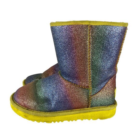 UGG Boots Little Girls Sz 1 Classic Short II Glitter RAINBOW Sherpa Lined Boots - Picture 1 of 8